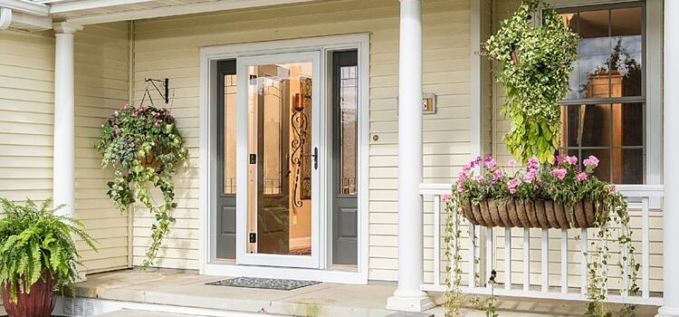 screen door installation in Vero Beach